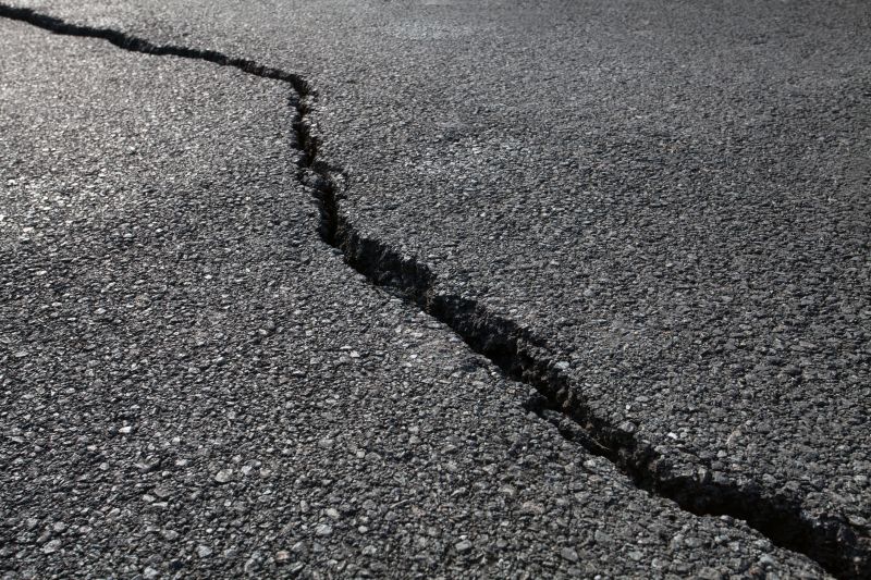 Asphalt Cracks Repair