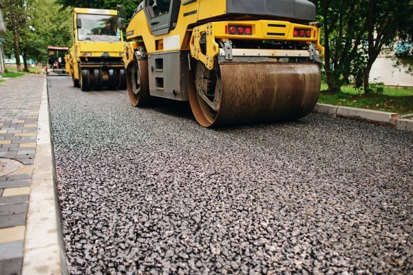 Gravel And Tar Paving in Elk Grove