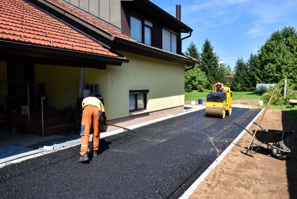 Cost of Blacktopping Service in Elk Grove